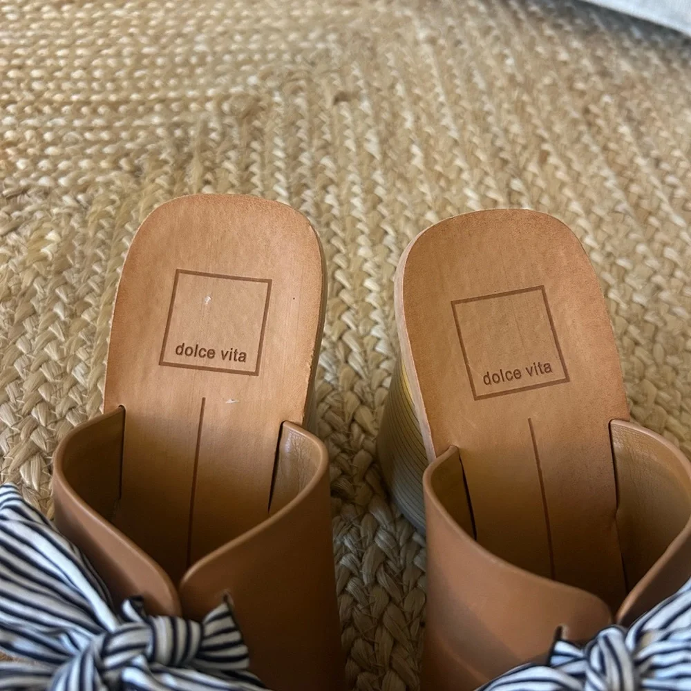 Dolce Vita tie up sandals. Size 8.5. - Picture 5 of 6